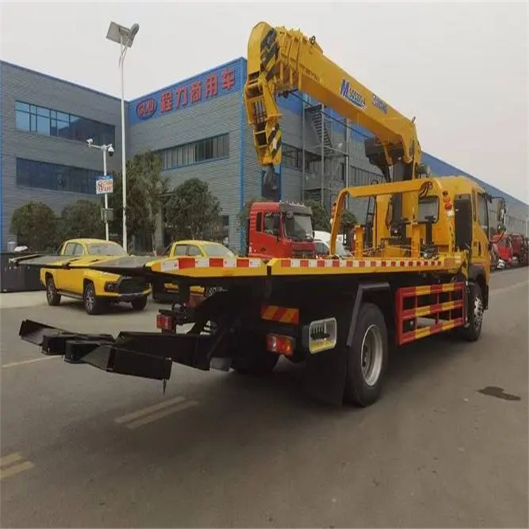 黄潭镇附近小随车吊出租电话，轻松解决搬运烦恼