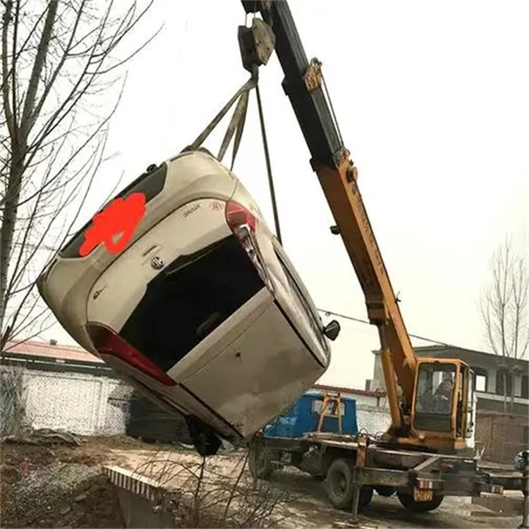 黄潭镇随时待命，吊车24小时道路救援服务全解析