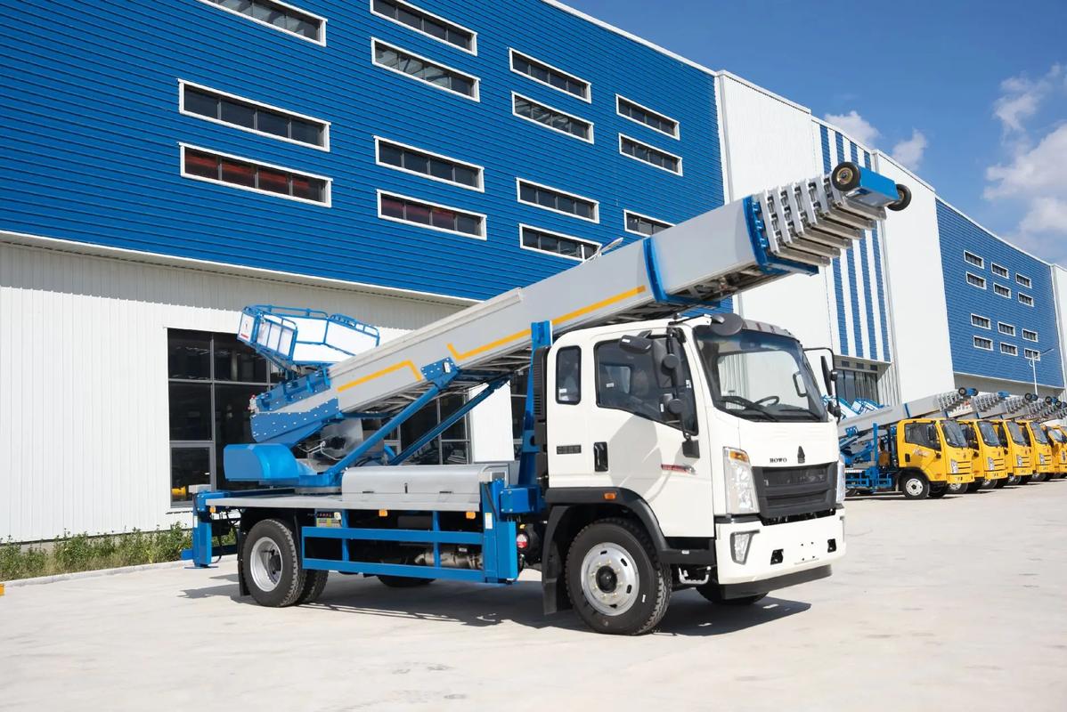 黄潭镇出租云梯车高空作业车 建筑垃圾搬运